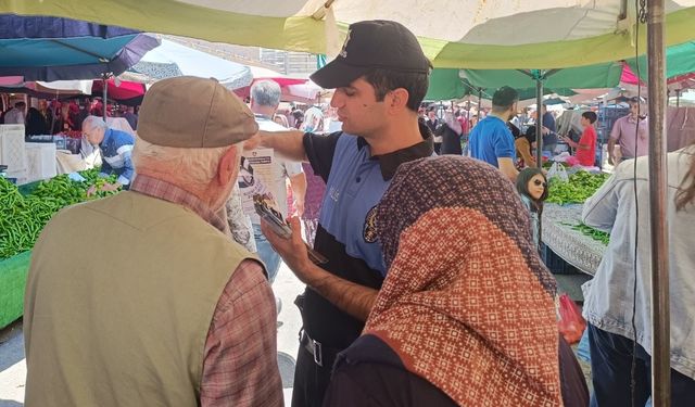 Niğde’de polis vatandaşları dolandırıcılık ve hırsızlık konularında bilgilendirdi
