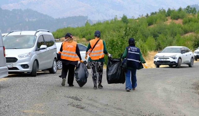 Onikişubat Belediyesi yangın bölgesinde