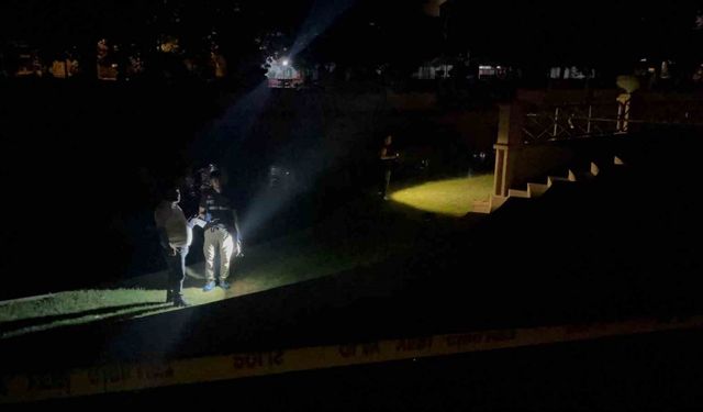 Porsuk kenarında fenalaşan 2 şahıstan biri hayatını kaybetti, diğerinin durumu ağır