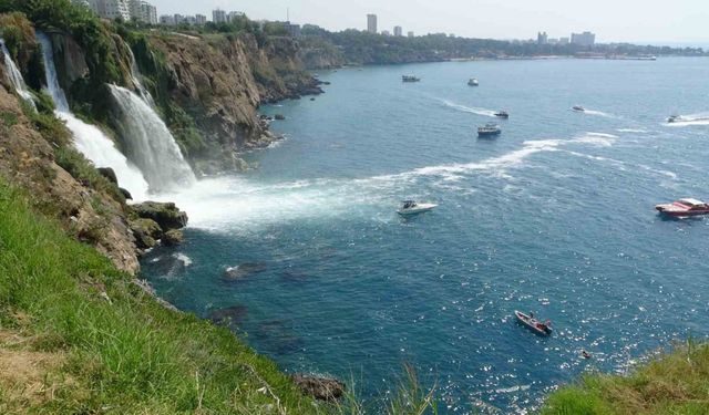 Şelaleden denize birinin düştüğü iddiasıyla arama çalışmaları yeniden başladı