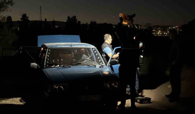 Sivas’ta çıkan kavgada iki kişi birbirini vurdu