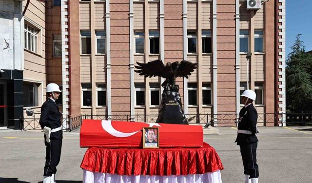 Sivas’ta vefat eden polis memuru için tören düzenlendi