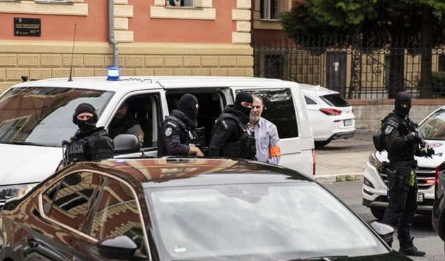 Slovakya Başbakanı Fico’ya suikast girişiminde bulunan saldırgan hakim karşısına çıktı
