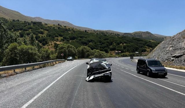 Tatvan’da trafik kazası: 5 yaralı