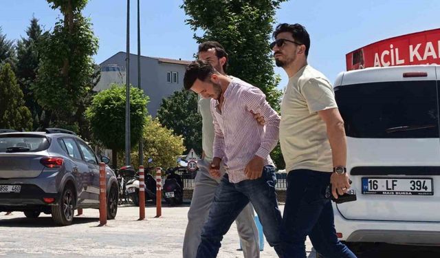 Bursa'da telefonda tartıştığı ardından buluştuğu şahsı tüfekle vurdu