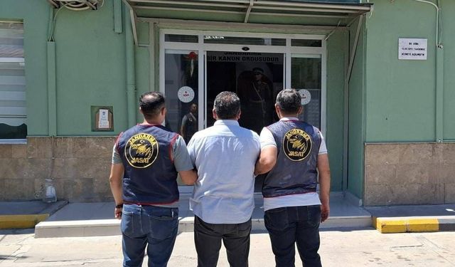 Tokat’ta 25 yıl hapis kesinleşmiş cezası bulunan firari yakalandı