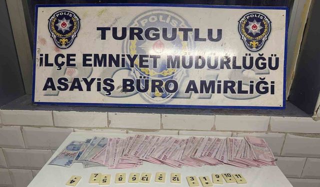 Turgutlu’da kıraathaneye kumar baskını