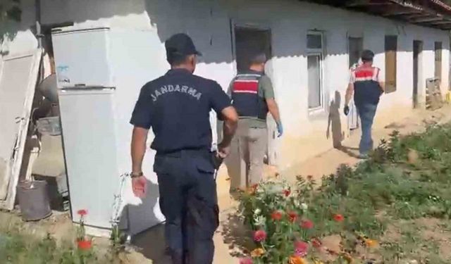 Uyuşturucu madde üreten zahir taciri yakalandı
