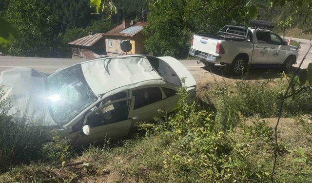 Virajı alamayan otomobil şarampolde takla attı: 1 ölü