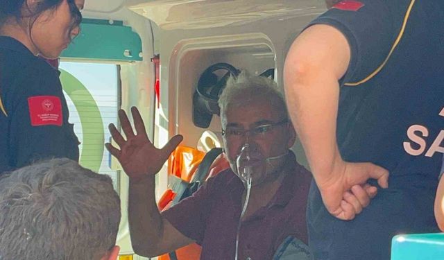 Yangına müdahale ederken alevlerin arasında kalarak yaralanan 12 kişi kurtarıldı