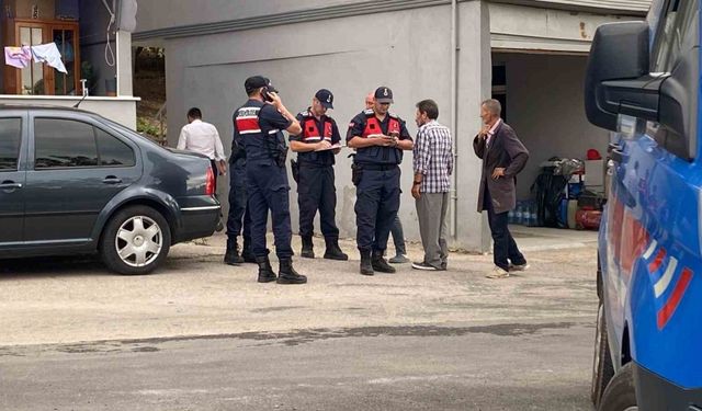 Yaralı halde ev baskınına gitti, 4 kişiyi yaraladı