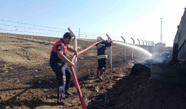 Yozgat’ta yangında inşaat malzemeleri kullanılamaz hale geldi