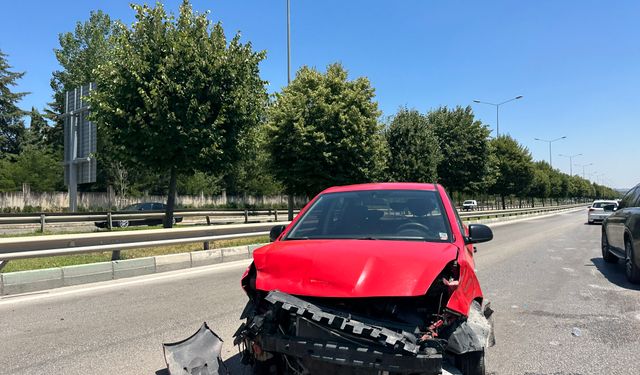 Bursa'da panik anları! Hakimiyetini kaybetti, kaza yaptı