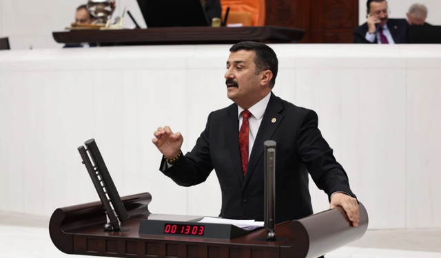 Bursa Saati Meclis'te! Türkoğlu kürsüden seslendi: AKP geçmişte sınav sorularını çaldırdı da ondan