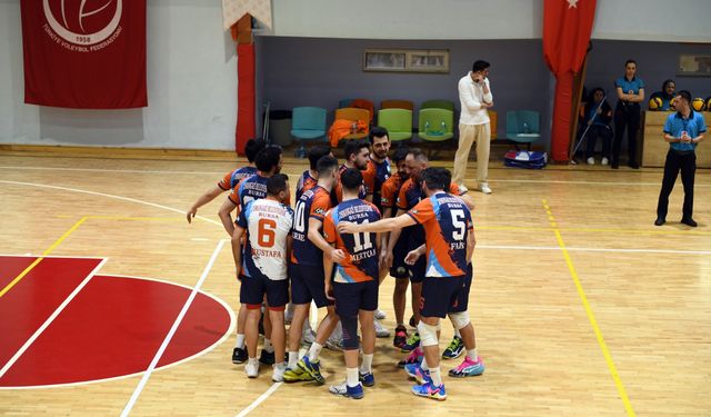 Osmangazi Belediyespor Voleybol Takımı 1. Lige yükseldi