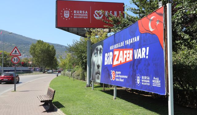 Zafer Bayramı coşkusu Bursa'nın her köşesinde!