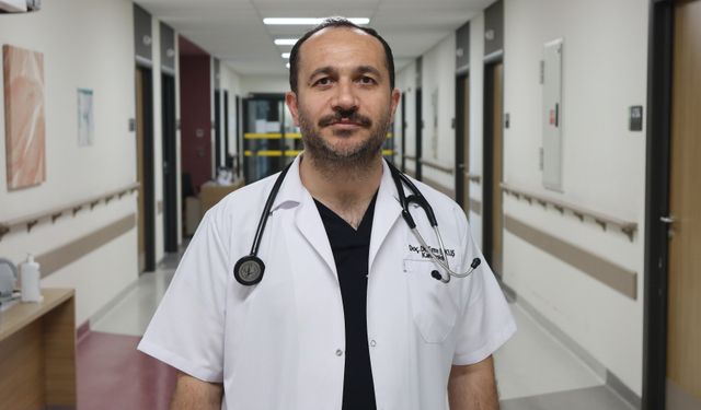 Doç. Dr. Emre Erkuş: Sıvı ihtiyacını ihmal etmeyin