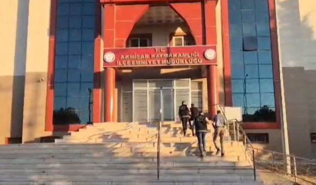 Akhisar’da uyuşturucu operasyonu: 2 tutuklama
