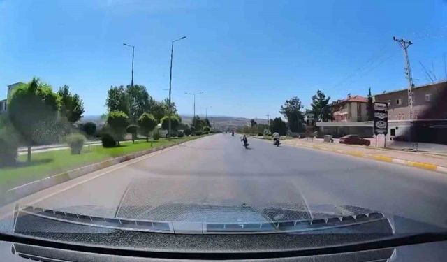 Akrobatik hareketler ile trafiği tehlikeye düşürmüşlerdi, cezadan kaçamadılar
