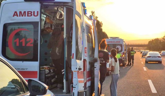 Anadolu Otoyolu’nda zincirleme kaza: 3 yaralı