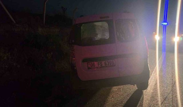 Ankara’da kontrolden çıkan araç takla attı: 3 yaralı