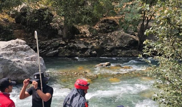 Avaşin Deresi’nde kaybolan çocuğu arama çalışmaları yeniden başladı