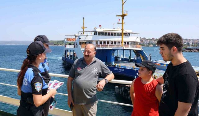 Çanakkale’de polis ekipleri vatandaşları bilgilendirdi