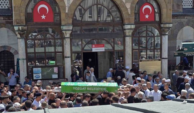 Denizde boğularak can veren gençler Yozgat’ta son yolculuğuna uğurlandı