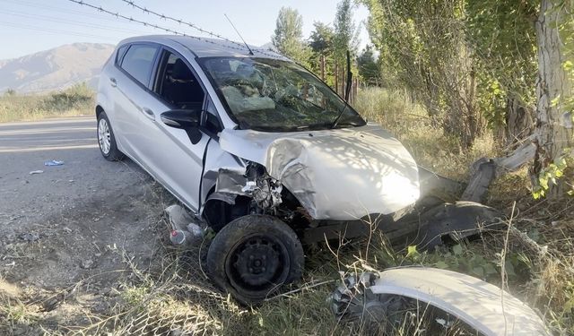 Erzincan’da trafik kazası: 2 yaralı
