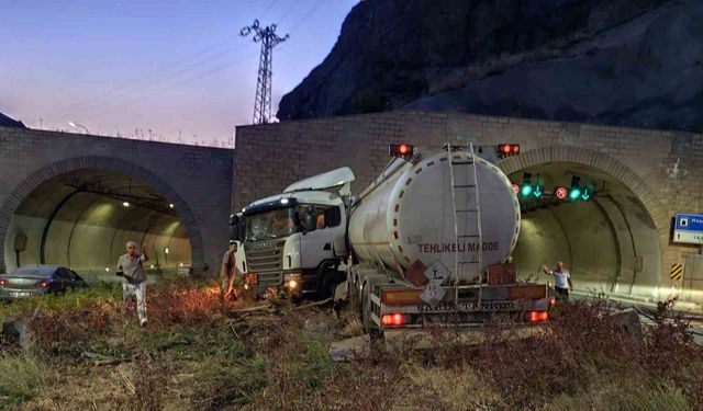 Gümüşhane’de tünelde trafik kazası: 1 yaralı