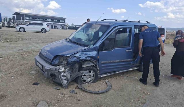 Kütahya Hisarcık’ta trafik kazası: 2 yaralı