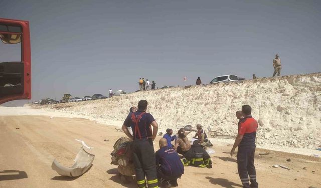 Mardin’de otomobil şarampole yuvarlandı: 1 ölü, 6 yaralı