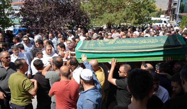 Motosiklet kazasında vefat eden motosiklet camiasının sevilen ismi son yolculuğuna uğurlandı