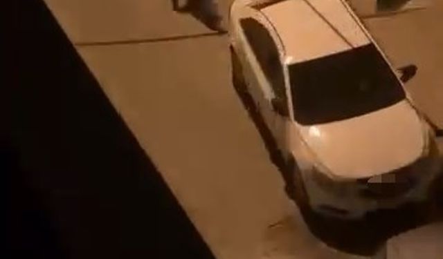 Bursa'da sokakta camı sağlam otomobil bırakmadı