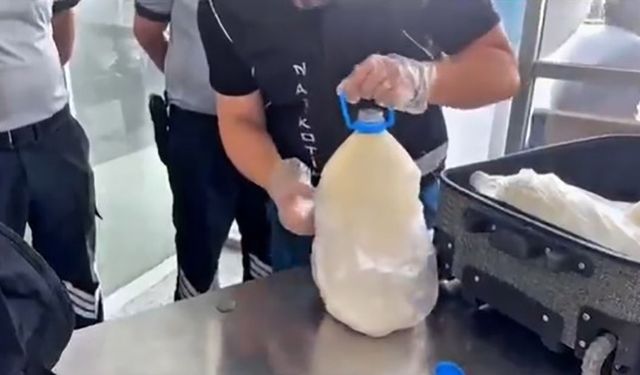 Süt şişesi içinde uyuşturucu gele geçirildi