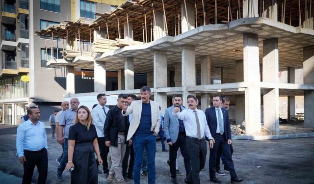 Vali Çelik, hastanenin acil giriş yolunu inceledi
