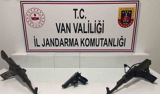 Van’da silah kaçakçılarına operasyon
