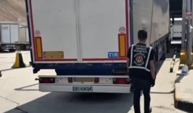 Yüksekova’da tırda 65 kilo uyuşturucu ele geçirildi