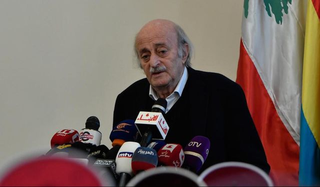Dürzi lider Canbolat: ABD heyeti, Lübnan'a bir "İsrail diktesi olan teslimiyeti" dayattı