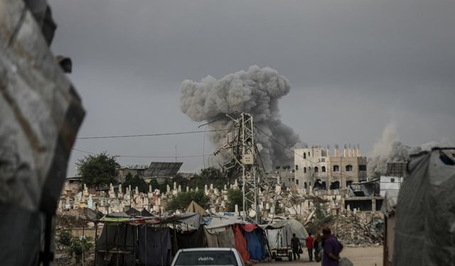 İsrail'in Gazze'ye düzenlediği son saldırılarda 61 kişi hayatını kaybetti