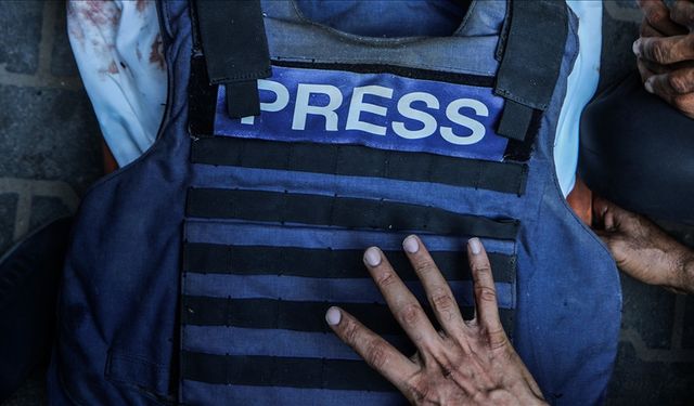 Reuters ve AP, Gazze'de gazetecilerin öldürülmesinden dolayı öfkeli olduklarını açıkladı
