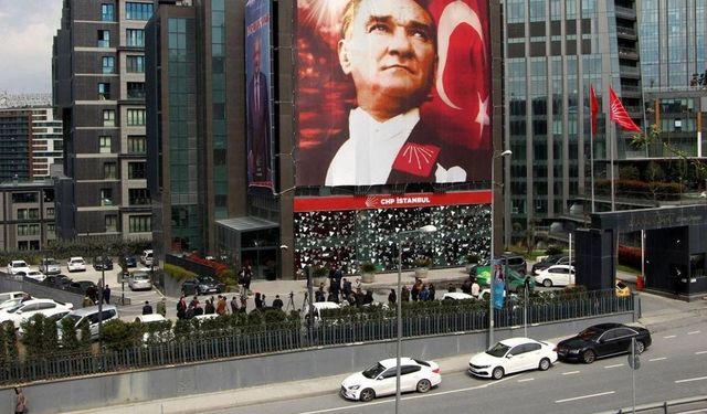 CHP, İstanbul İl Başkanlığı Binasını kapatma kararı aldı