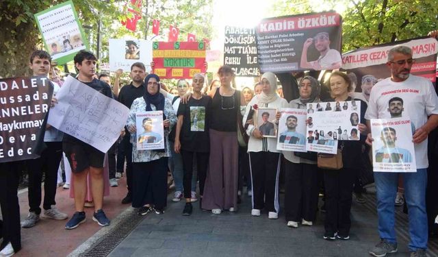 Aileler, kaybettikleri evlatları için yürüdüler: "Mücadeleye devam edeceğiz"