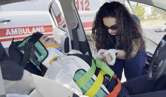 Aksaray’da iki otomobil çarpıştı: 2 yaralı
