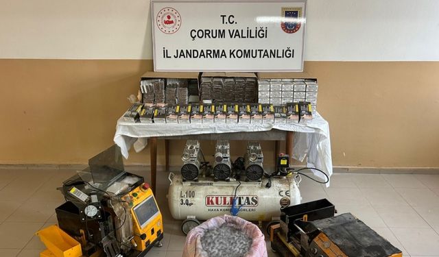 Alaca’da kaçak sigara imalathanesine jandarma baskını