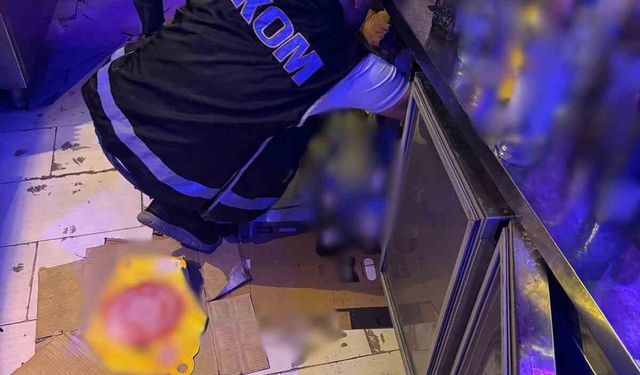 Alanya’da eş zamanlı denetimlerde 887 kişi sorgulandı, 11 iş yerine işlem yapıldı