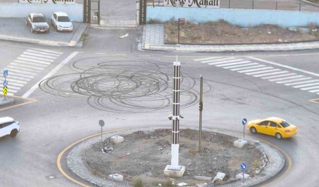 Ankara’da trafiği kapatıp drift atan trafik magandaları kamerada
