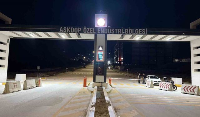 Arnavutköy’de korkutan yangın
