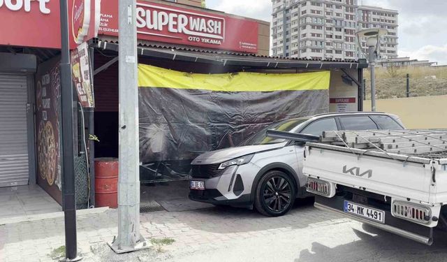 Başakşehir’de oto yıkama dükkanında yangın faciası: 1 ölü, 3 ağır yaralı