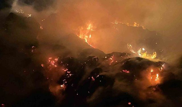 Burdur’da yaklaşık 2 bin saman balyası yandı